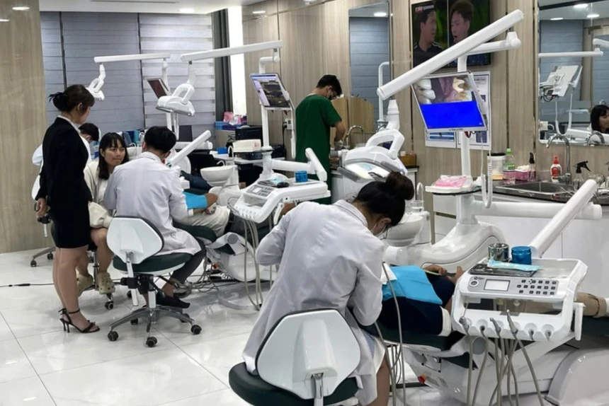 Nha khoa Sài Gòn Tâm Đức bị đình chỉ hoạt động 18 tháng